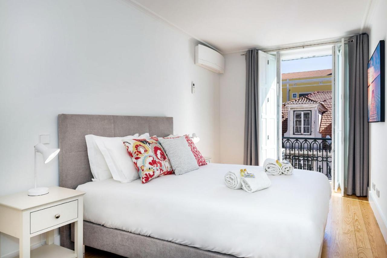Amazing 1Bdr Apartment In Chiado By Lovelystay Lisboa Exterior foto