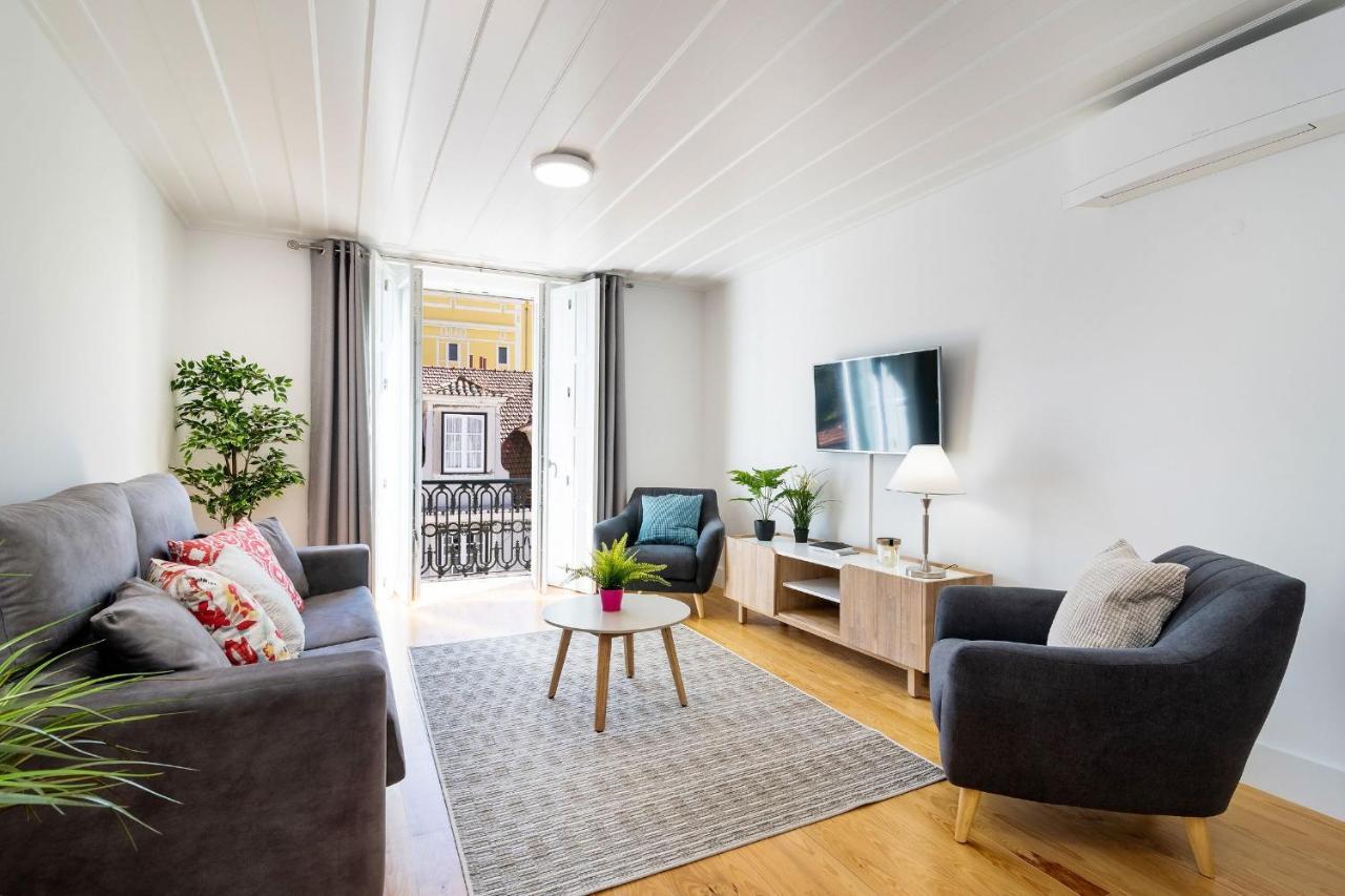 Amazing 1Bdr Apartment In Chiado By Lovelystay Lisboa Exterior foto